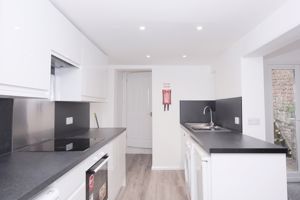 Kitchen- click for photo gallery